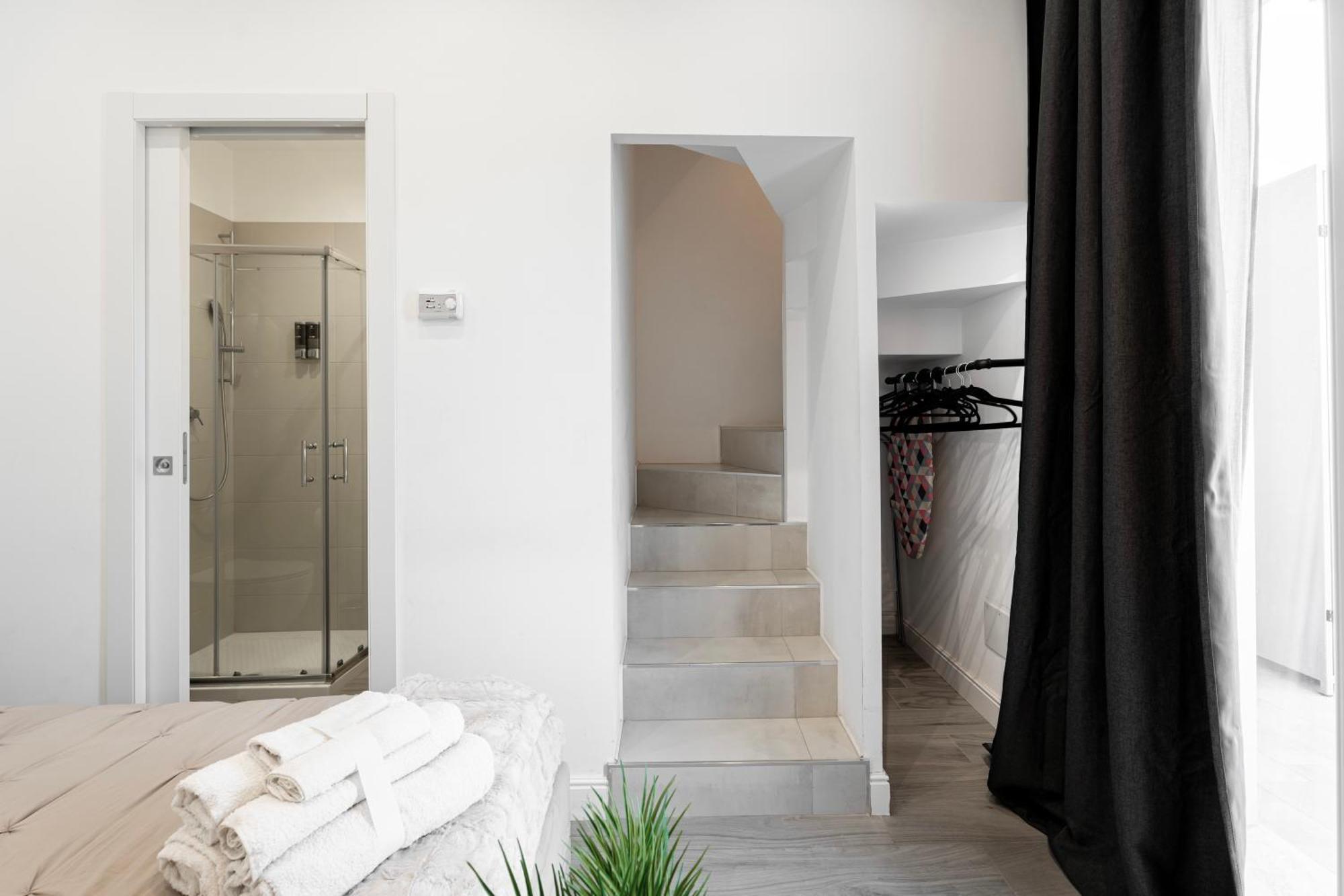Luxury - Jacuzzi Apartments Near Rome Velletri Exterior photo